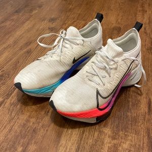 2020 Nike women’s Air Zoom Tempo NEXT% Flyknit 'White Hyper Violet'